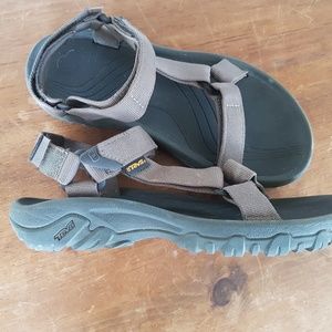 Teva Women's Hurricane XLT Sandal, 8 M US